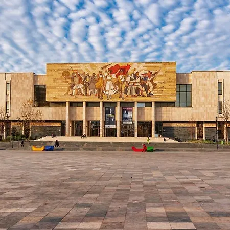 Modern Center 公寓 *